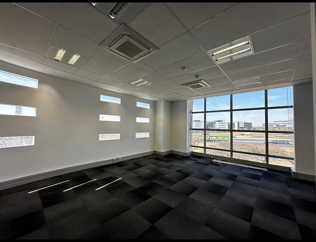 5,301M² OFFICE TO LET IN WOODMEAD